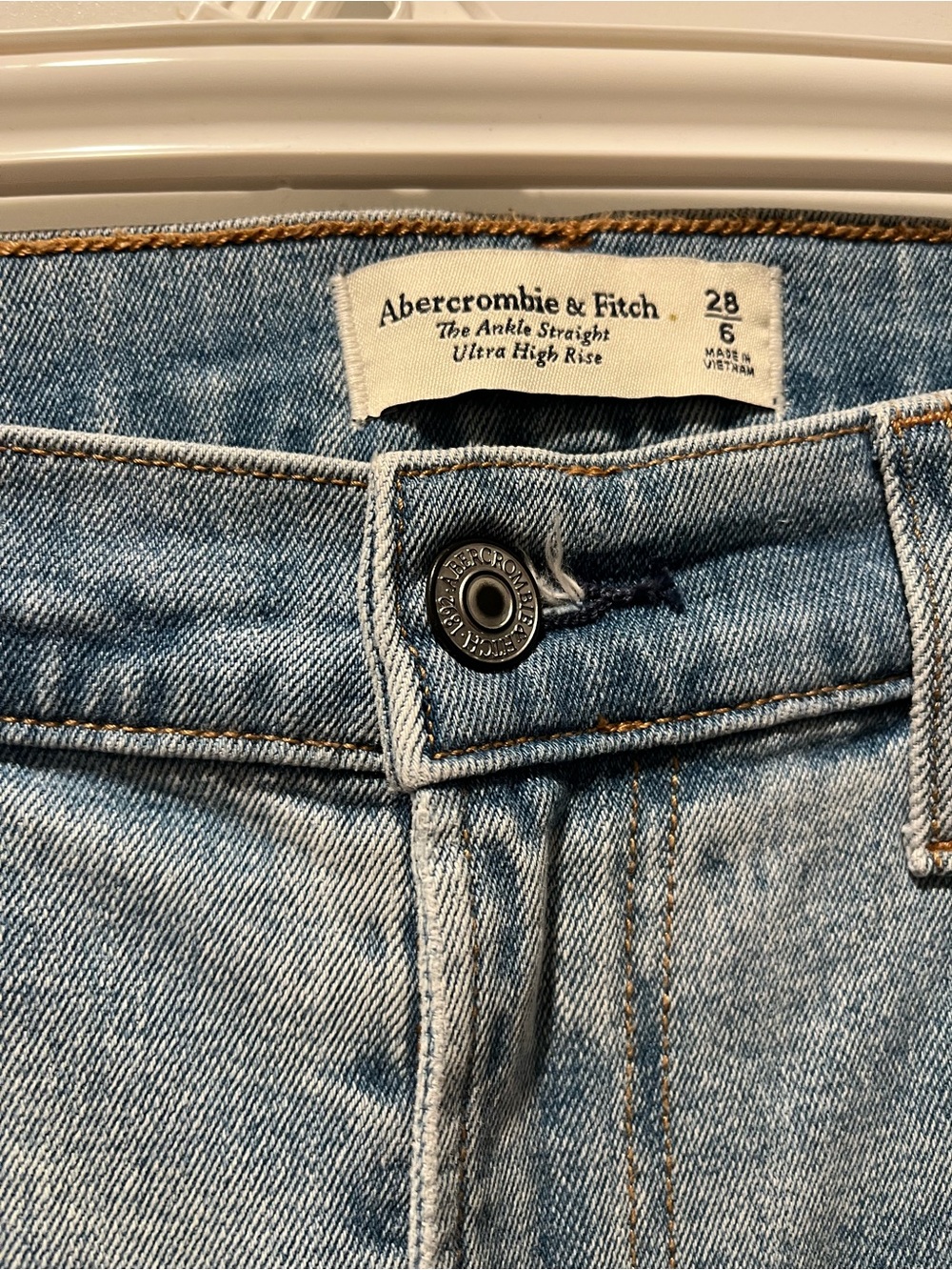 Abercrombie & Fitch Light Blue High-Rise Ankle Straight Jeans